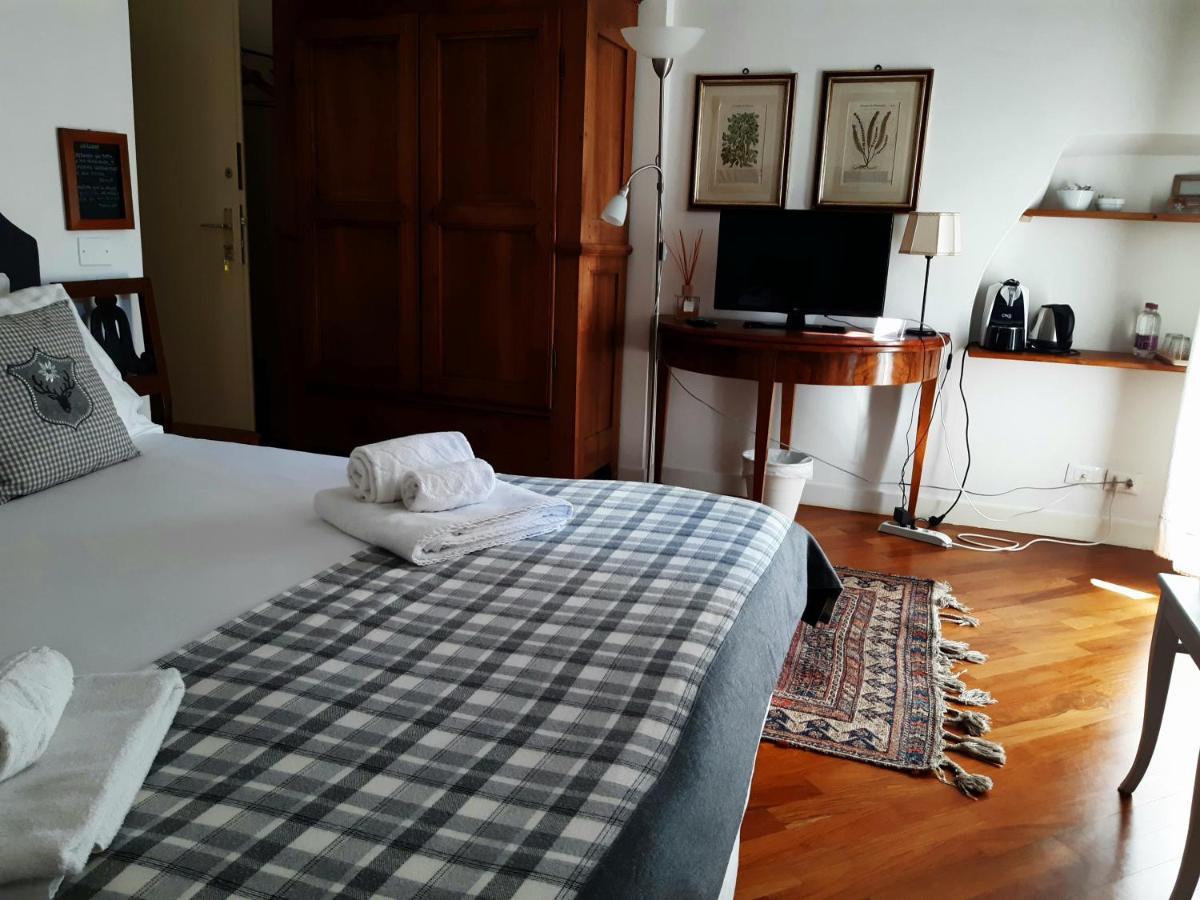 S. Trinita 18 & Bed & Breakfast *